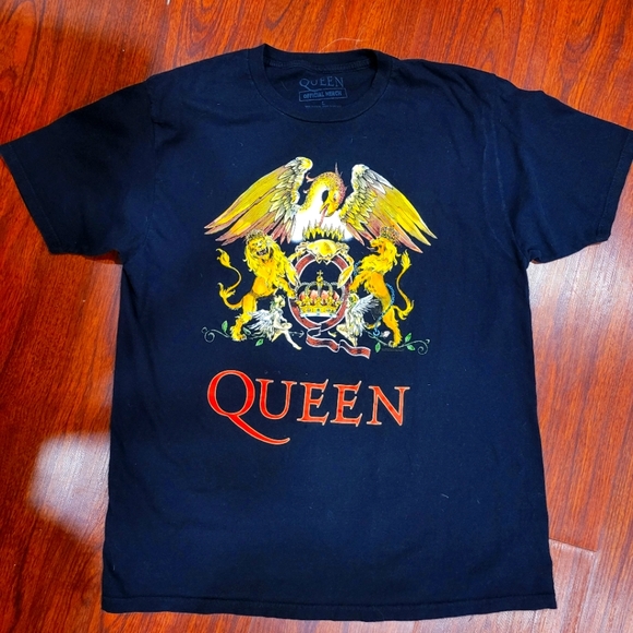 Other - Queen t shirt